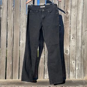 Levi’s 505 jeans comfortable fit, 78% cotton, 21% polyester, 1% elastane